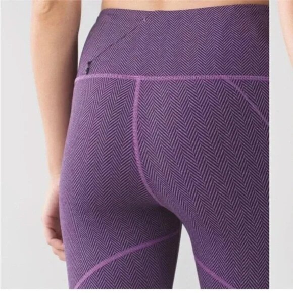 Lululemon Rebel Runner Crop Size 4 - Picture 12 of 15